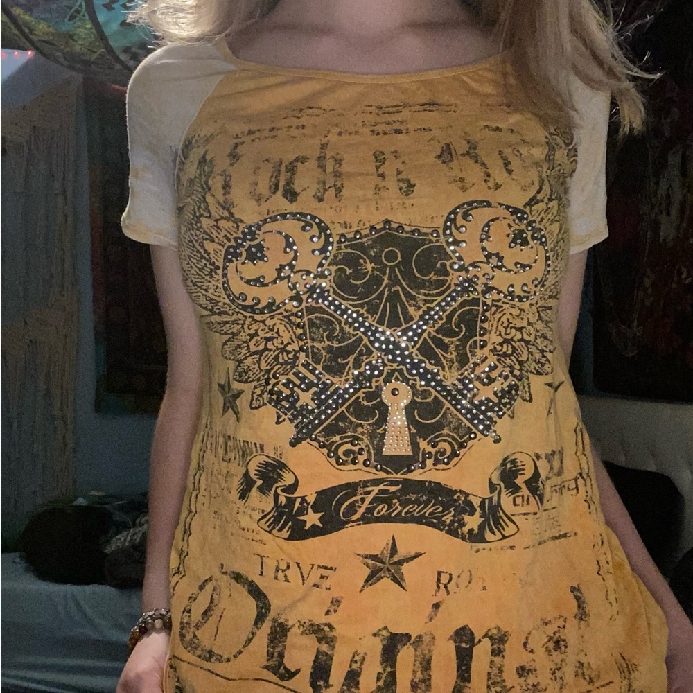 Y2k graphic tee